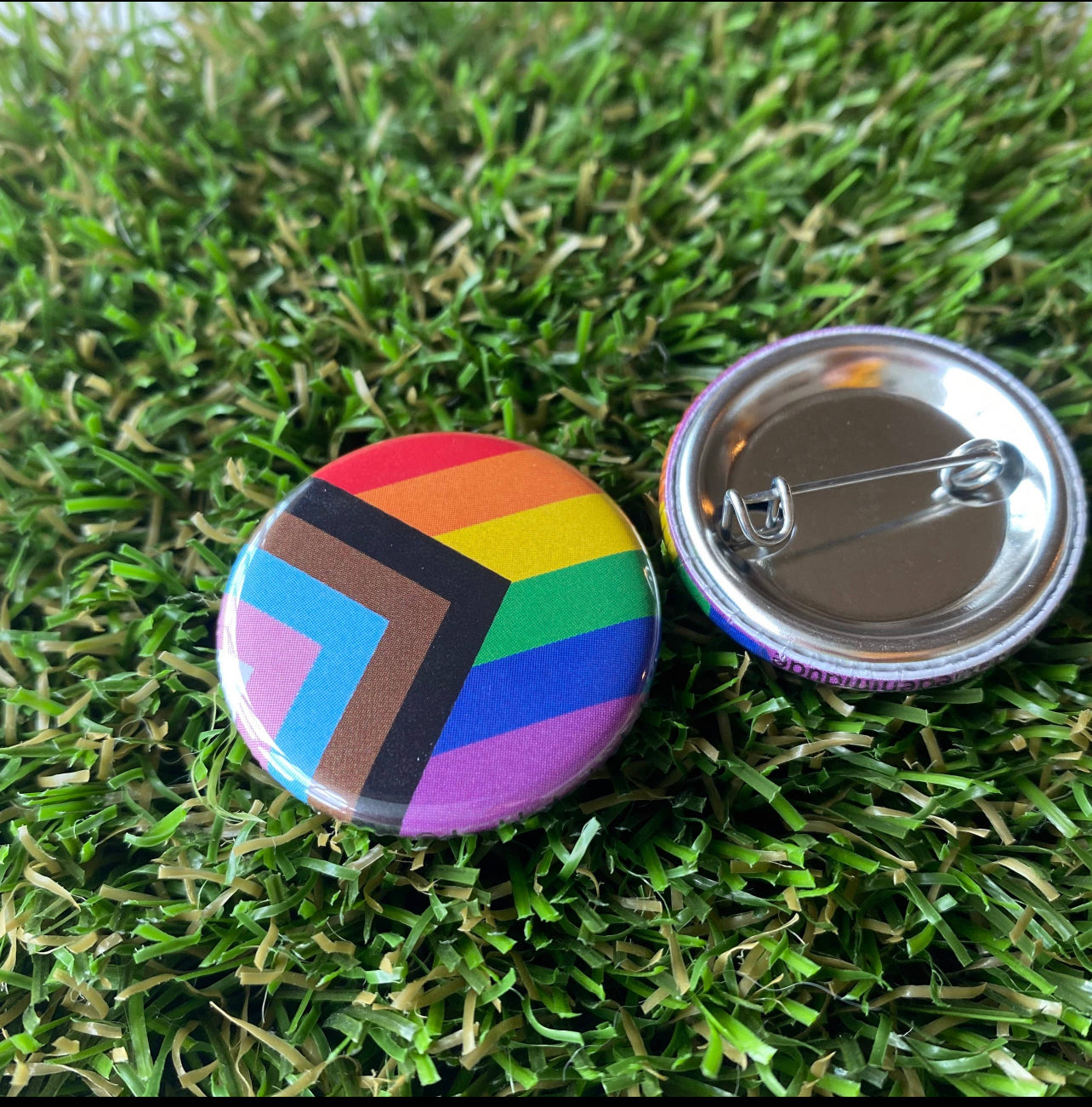 Small Circle Button with Saying